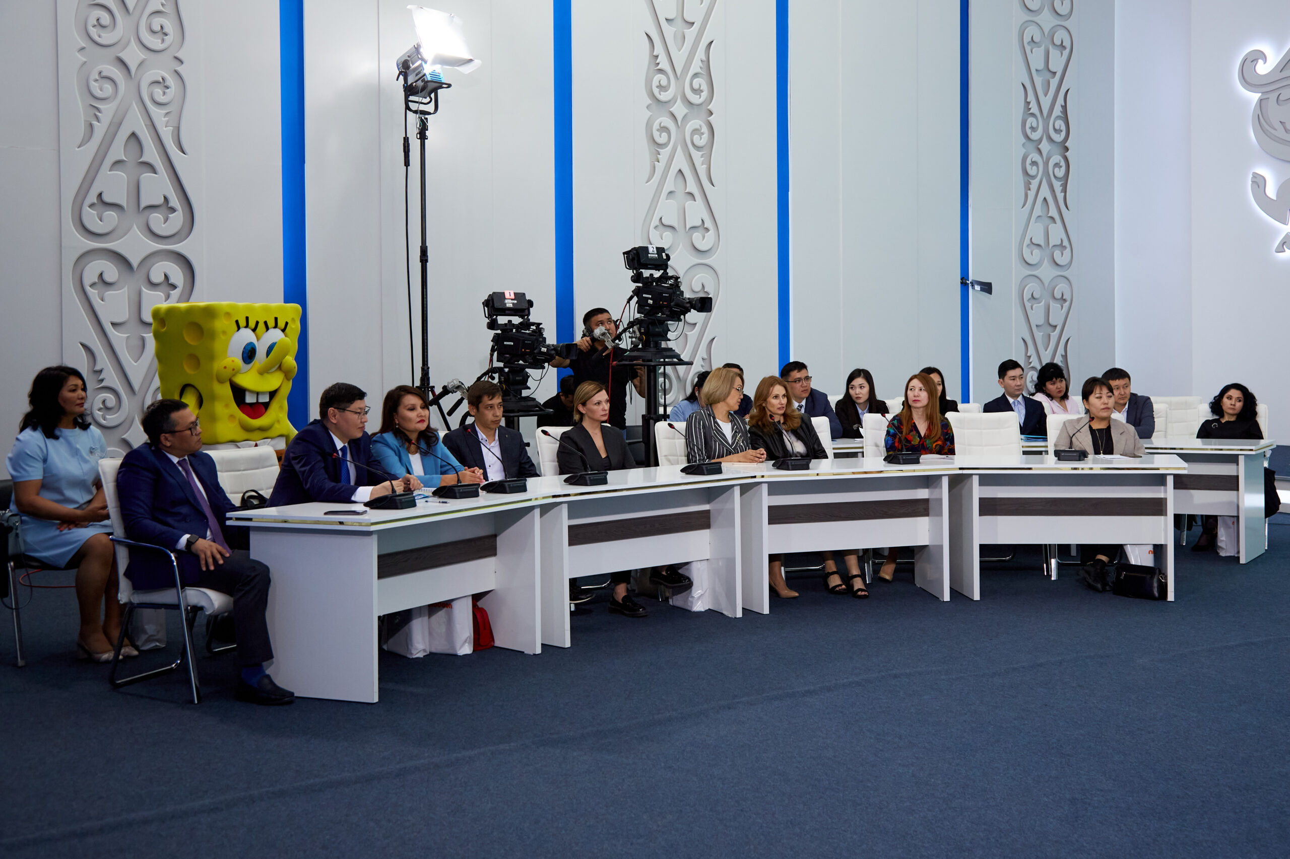 Детский телеканал «Nickelodeon HD» на казахском языке  для жителей Казахстана